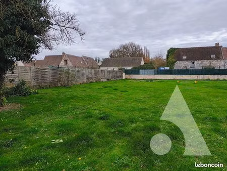 terrain 444 m² crepy en valois