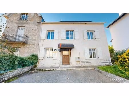 propriété 4 pièces 96 m²