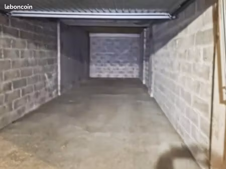 garage 25 m² lyon