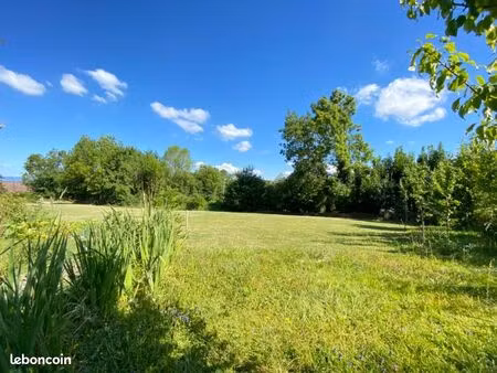 terrain 824 m² marlioz