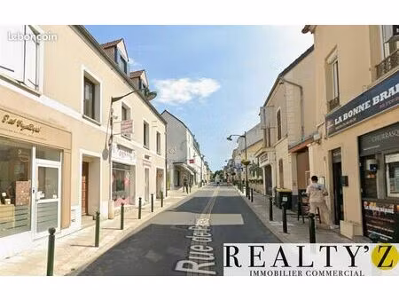 local commercial 199 m²