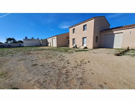 maison de 119 m2sur 1500 m2 de terrain  hangar de 150 m2 et