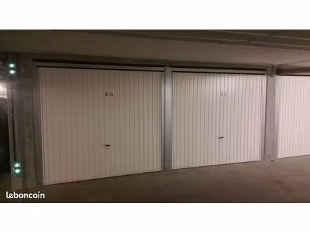 lot 4 garages lyon 8 (mairie)