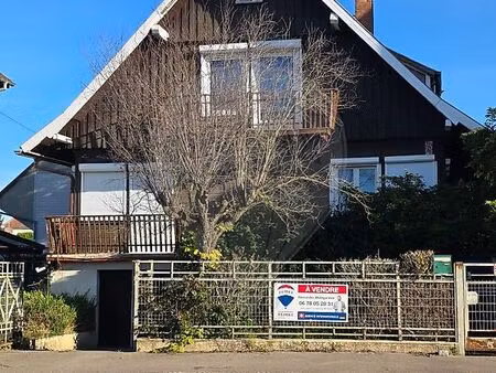 maison 5 pièces 141 m²