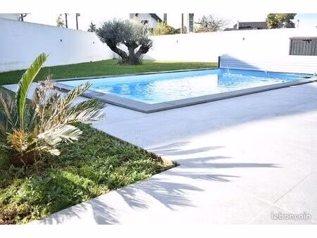 villa 6 pièces 125 m²