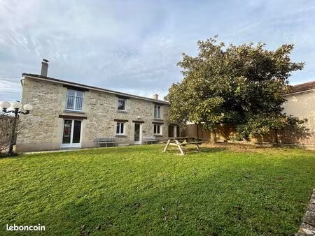 maison de village 4 pièces 151 m²