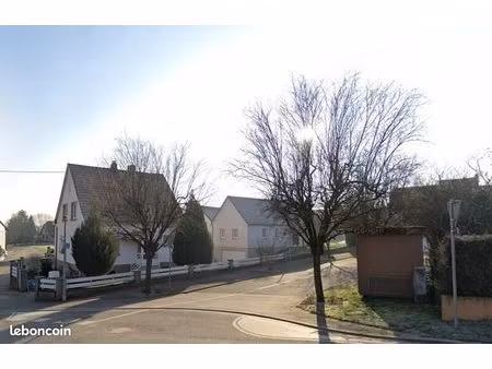 propriété 3 pièces 84 m²