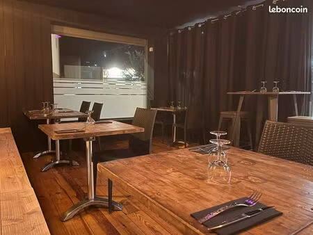 local 117m2 à usage de restaurant avec petite terrasse avenue gambetta à albi