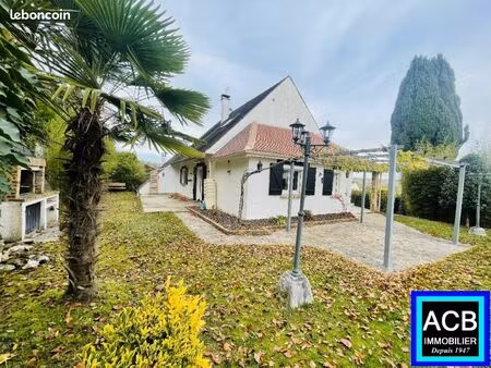 maison 9 pièces 190 m²