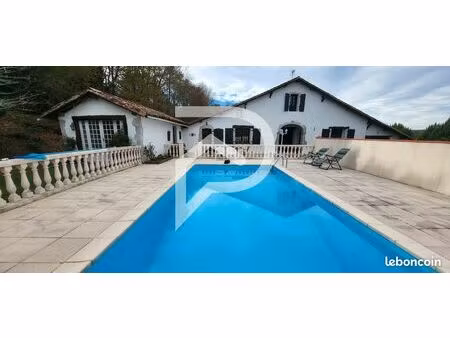 ferme 7 pièces 210 m²