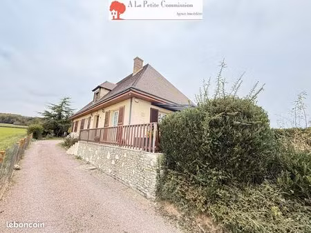 maison 8 pièces 174 m²