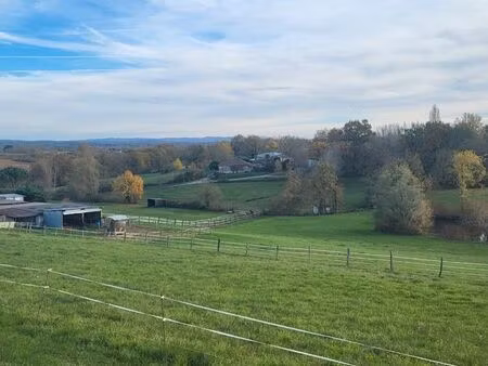 beau terrain viabilisé