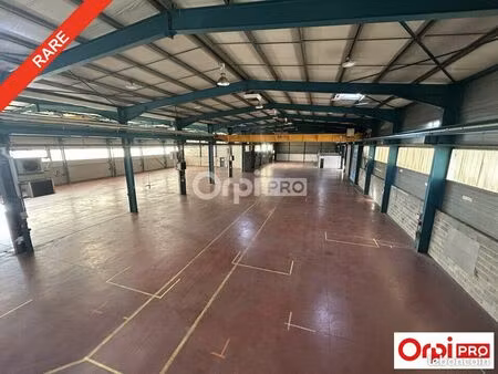 local d'activité 5 678 m²