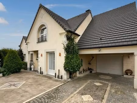 maison 6 pièces 155 m²