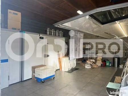 local d'activité 113 m²