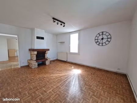 appartement 3 pièces 82 m²