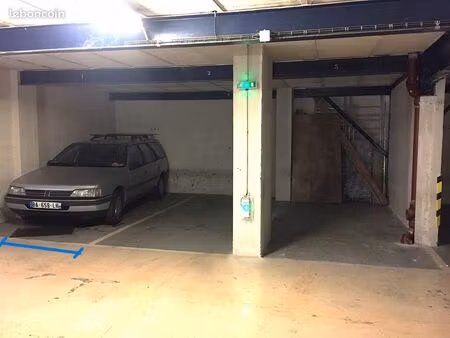 vends parking pour voiture citadine situé à chaville (92370)