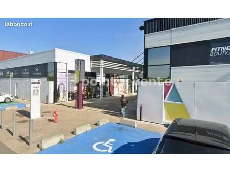 local commercial 113 m²