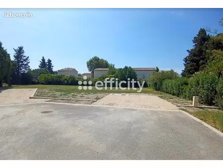 terrain 722 m² camaret sur aigues
