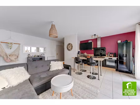 t2 balcon cave et parking