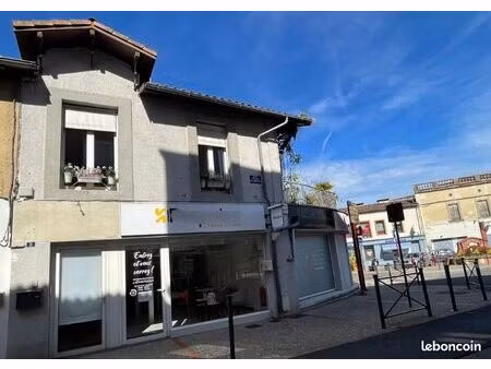 local 39m2 à louer castelsarrasin