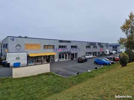 local commercial 187 m² chambly