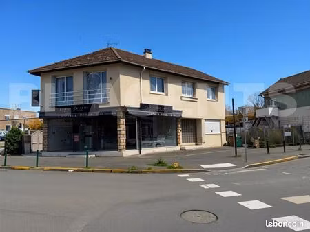 immeuble 152 m² mitry mory