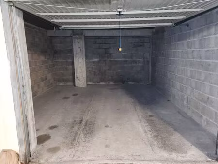 garage box 26 m2 périgueux