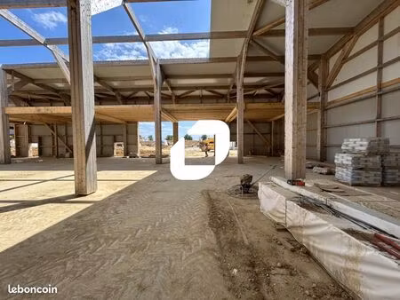 local industriel 346 m²