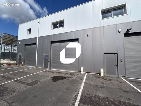 local d'activité 360 m²