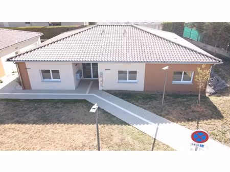 location locaux professionnels 31 m² à saint-marcel-lès-valence (26320)  360 €