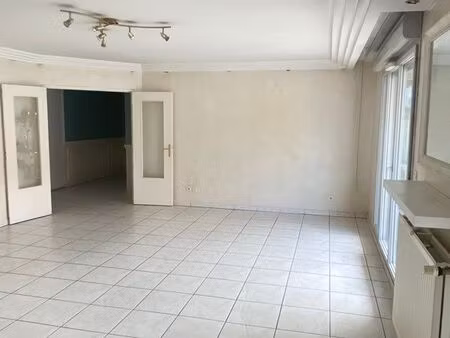 villeurbanne appt de 140m2