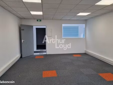 bureaux 42 m² jaunay clan