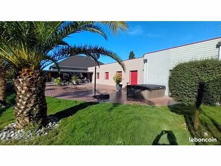 villa 10 pièces 356 m²