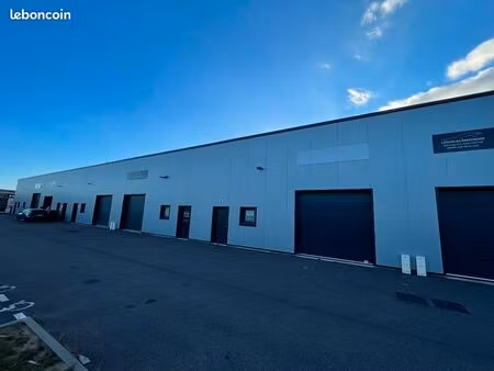 local d'activité 144 m²