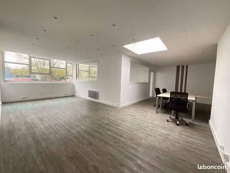 bureaux 173 m²