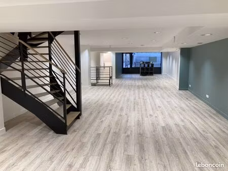 local 265 m² mantes-la-jolie