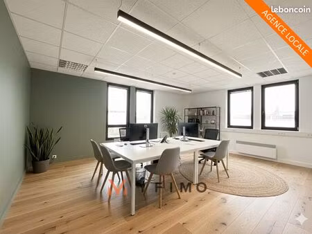 bureaux 1708 m² mantes la jolie