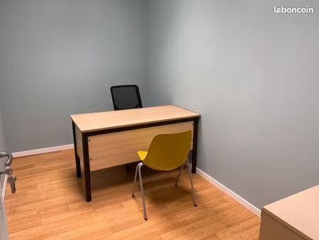 location de bureau sans engagement meublé avec services de 7 m2