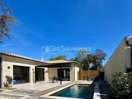 villa 4 pièces 113 m²