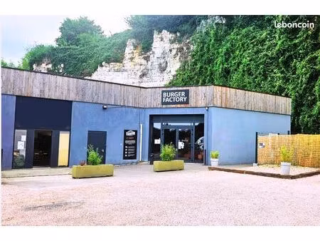 local professionnel 145 m² + cuisine / douche – commerce / bureaux / profession libérale