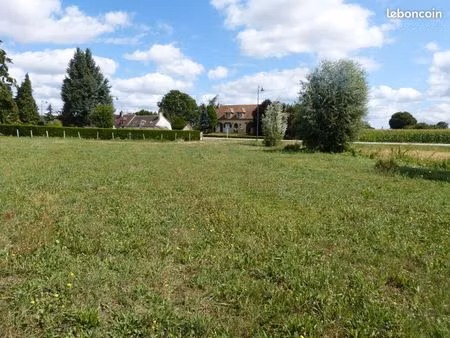 terrain constructible 2 429 m²