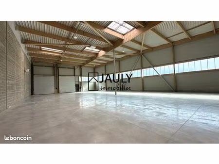 bureaux 910 m² esbly