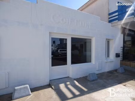 bureaux 44 m² saint gilles croix de vie