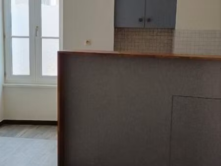 a louer centre ville appartement récemment refaitrefait