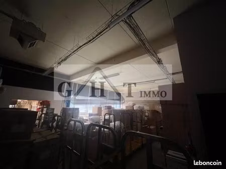 local industriel 698 m²