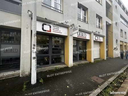 bureaux 155 m²