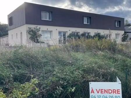 local industriel 1 600 m²