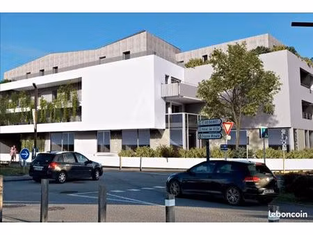 bureaux 127 m² saint gilles croix de vie