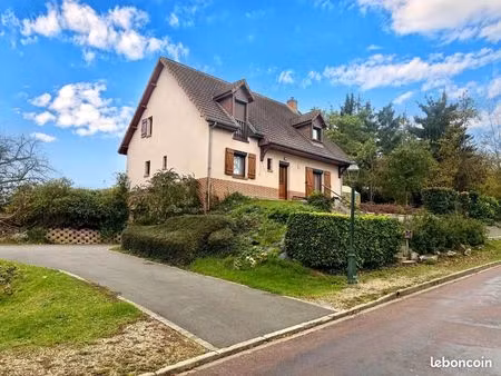 pavillon 5 pièces 140 m²